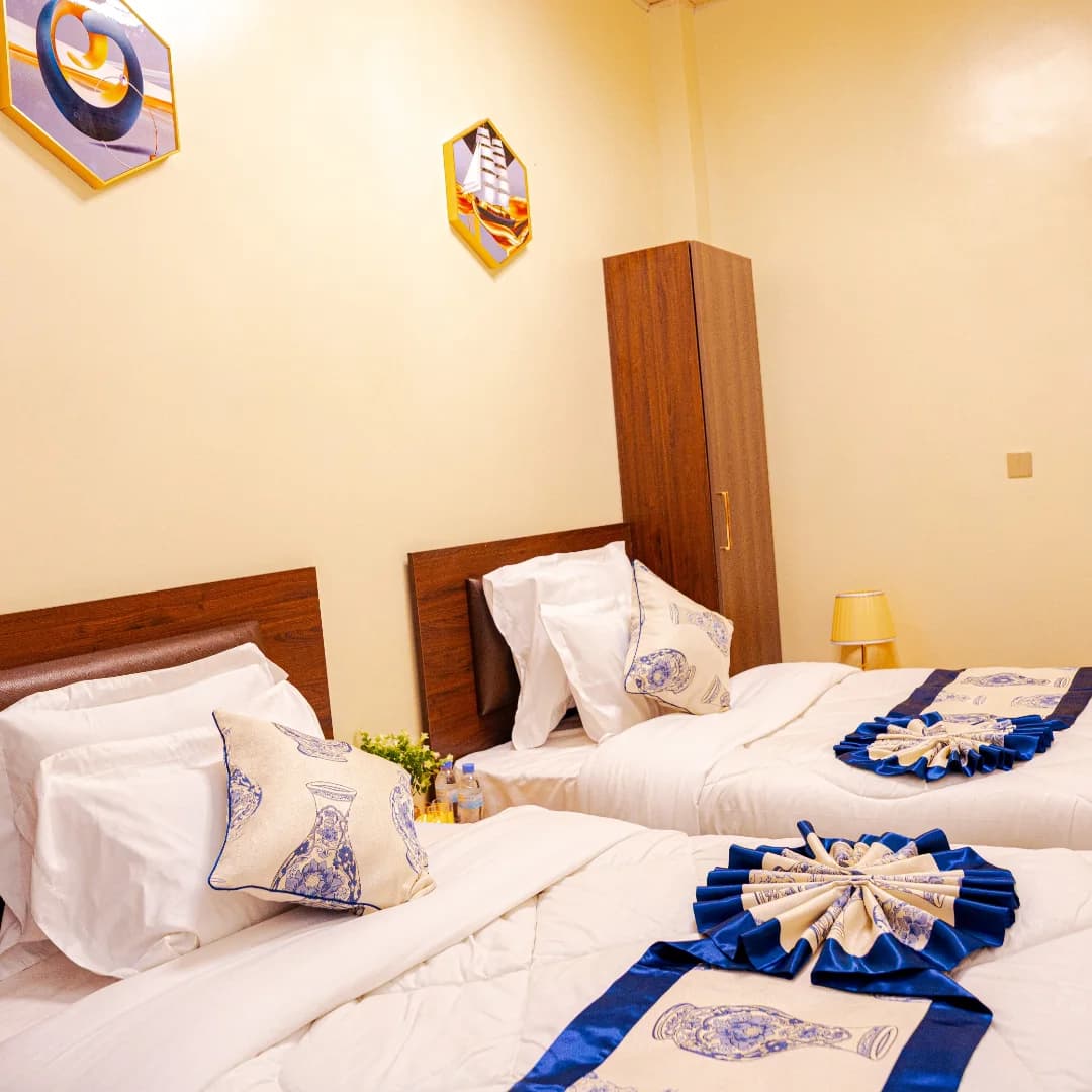 Twin Hillside Room